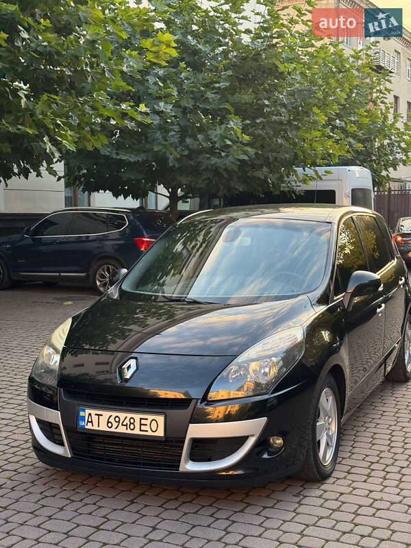 Минивэн Renault Scenic 2009 в Ивано-Франковске