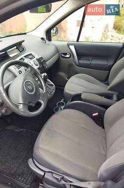 Минивэн Renault Scenic 2009 в 