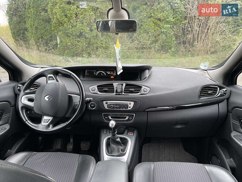 Мінівен Renault Scenic 2012 в Дубні