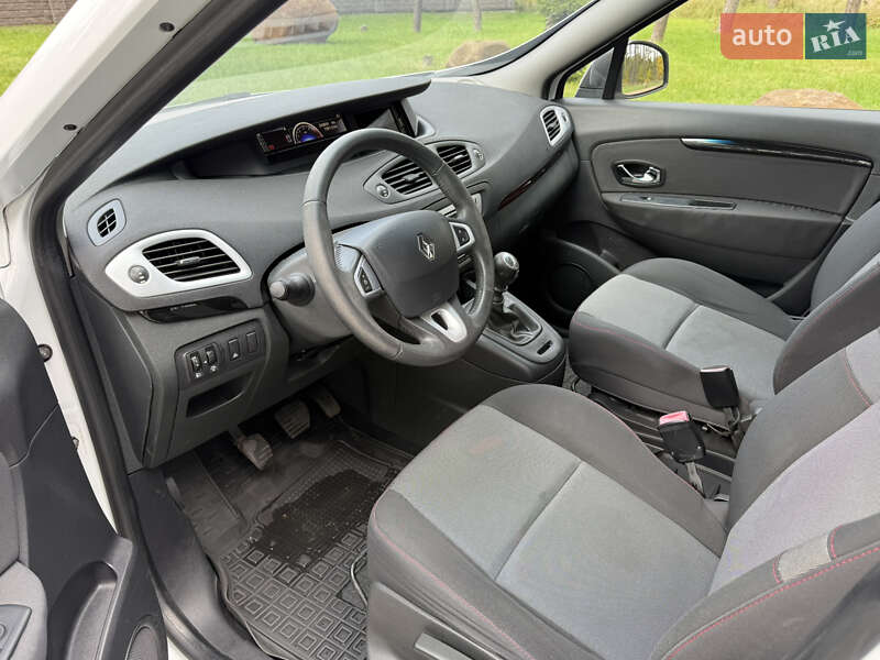 Минивэн Renault Scenic 2012 в Житомире
