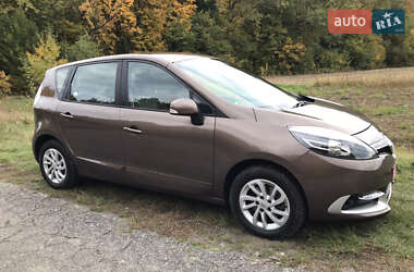 Минивэн Renault Scenic 2014 в 