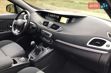 Минивэн Renault Scenic 2014 в 