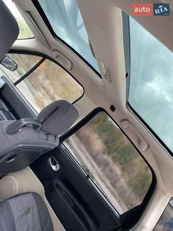 Минивэн Renault Scenic 2008 в Синельниково