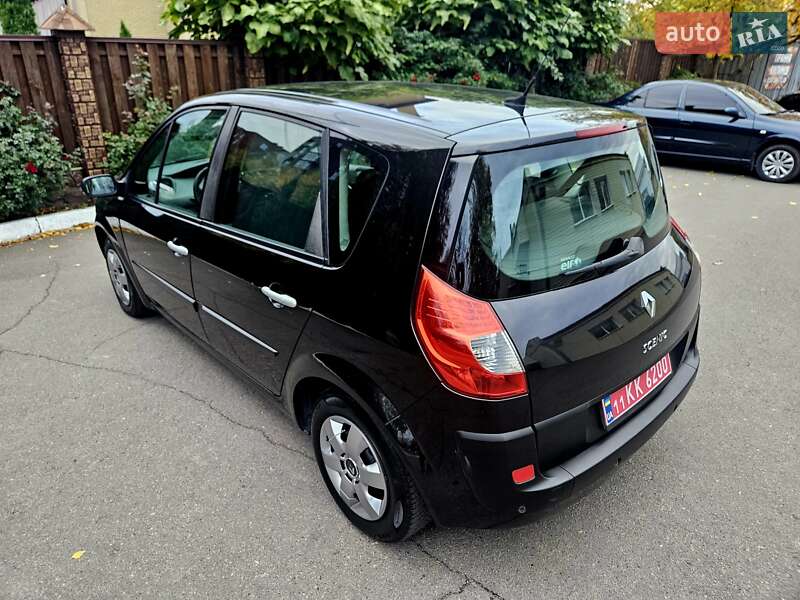 Минивэн Renault Scenic 2008 в Полтаве