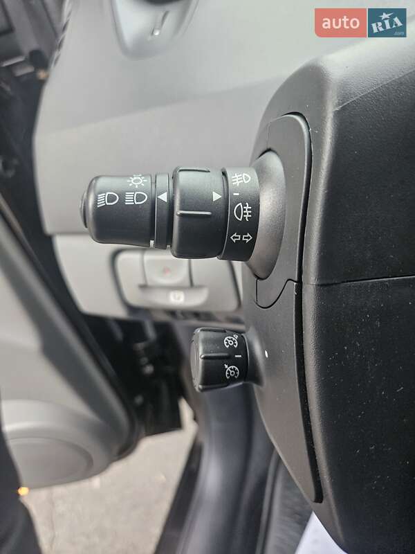 Минивэн Renault Scenic 2008 в Полтаве