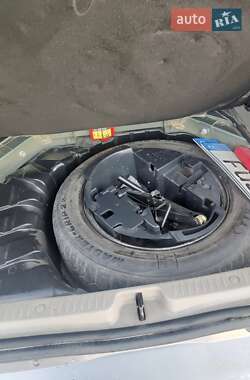 Минивэн Renault Scenic 2003 в 