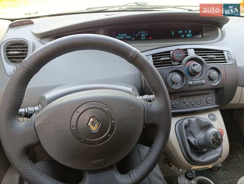Минивэн Renault Scenic 2005 в Виннице