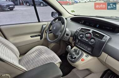 Минивэн Renault Scenic 2005 в 