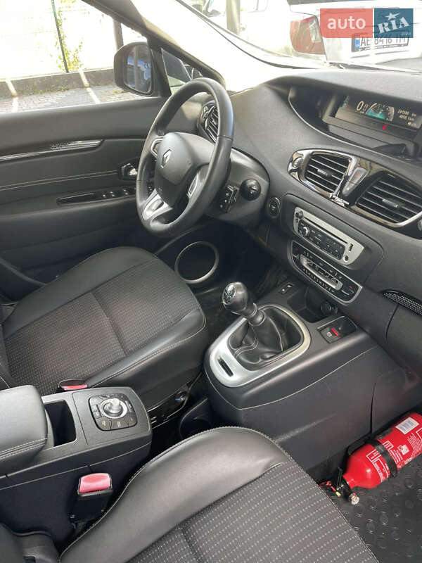 Минивэн Renault Scenic 2012 в Виннице