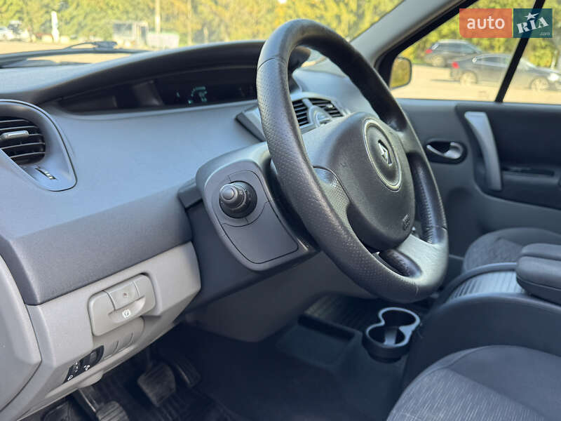 Минивэн Renault Scenic 2007 в Ровно