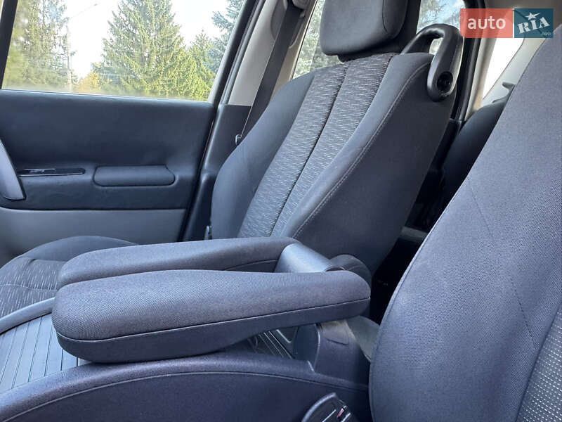 Минивэн Renault Scenic 2007 в Ровно