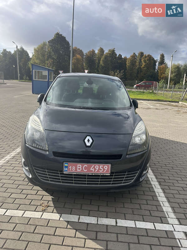 Минивэн Renault Scenic 2009 в Дубно
