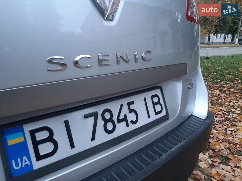 Минивэн Renault Scenic 2011 в Хороле