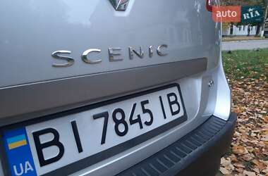 Минивэн Renault Scenic 2011 в 