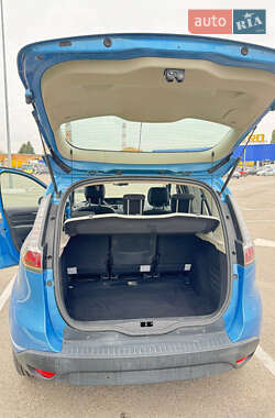 Минивэн Renault Scenic 2014 в 