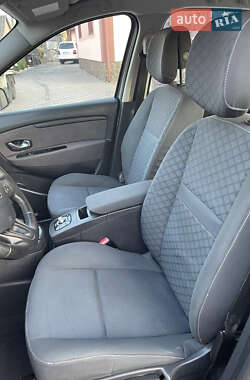 Минивэн Renault Scenic 2009 в 