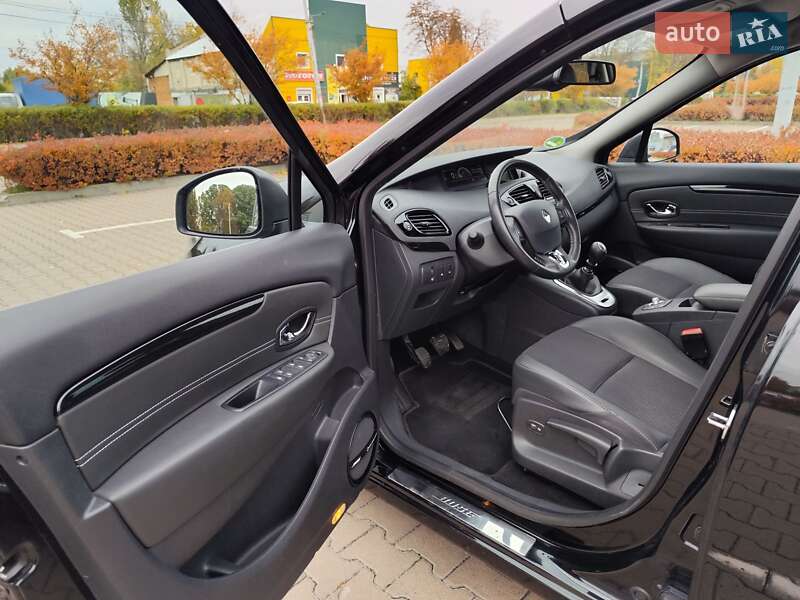 Мінівен Renault Scenic 2014 в Житомирі