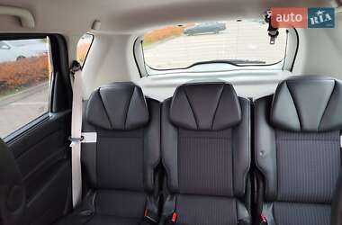 Минивэн Renault Scenic 2014 в 