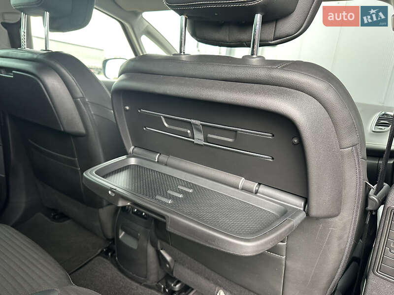 Мінівен Renault Scenic 2016 в Луцьку