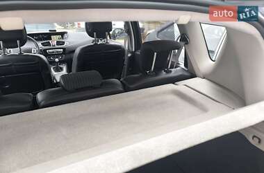 Минивэн Renault Scenic 2011 в 