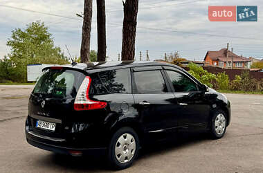 Мінівен Renault Scenic 2011 в 