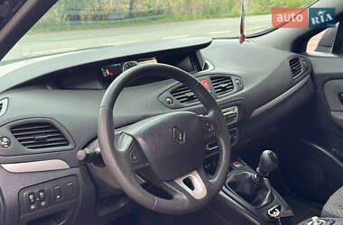 Мінівен Renault Scenic 2011 в 
