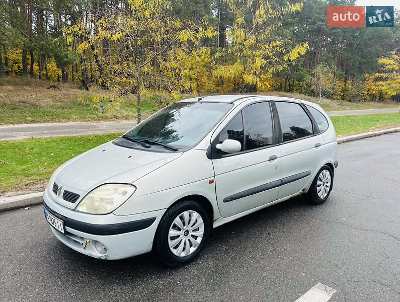 Мінівен Renault Scenic 2001 в Києві