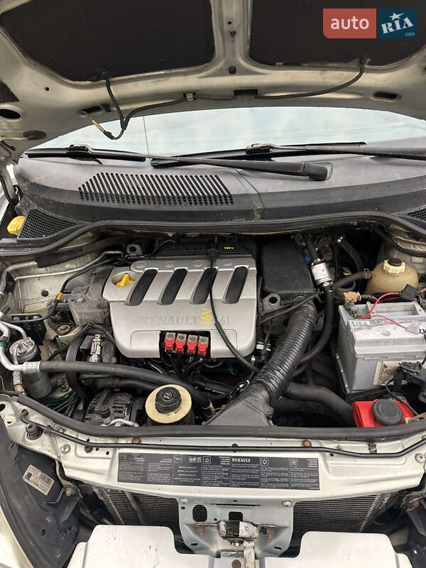 Мінівен Renault Scenic 2001 в Києві