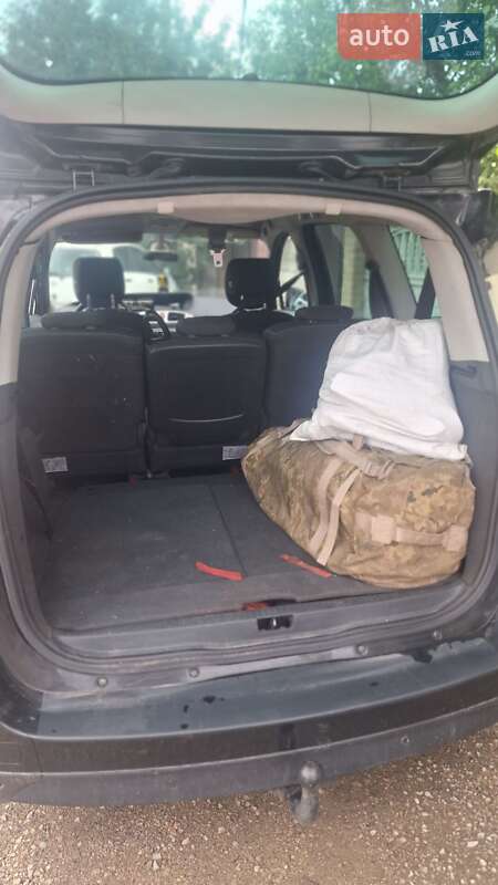 Мінівен Renault Scenic 2010 в Кривому Розі фото 5 Мінівен Renault Scenic 2010 в Кривому Розі