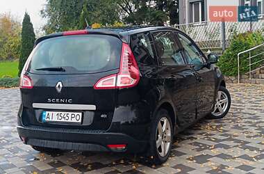 Минивэн Renault Scenic 2011 в 