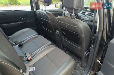 Минивэн Renault Scenic 2011 в 