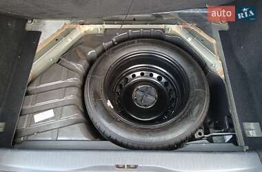 Минивэн Renault Scenic 2011 в 