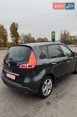 Минивэн Renault Scenic 2009 в 