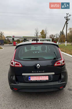 Минивэн Renault Scenic 2009 в 
