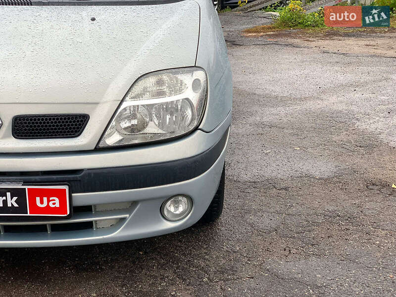 Минивэн Renault Scenic 2002 в Виннице