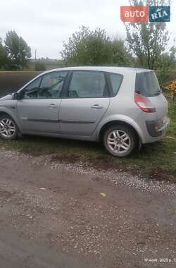 Минивэн Renault Scenic 2004 в 