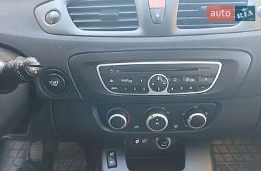 Минивэн Renault Scenic 2010 в 
