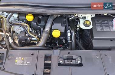 Минивэн Renault Scenic 2010 в 