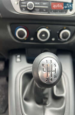 Минивэн Renault Scenic 2012 в 