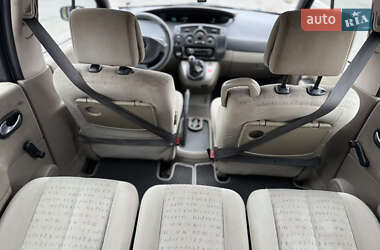Мінівен Renault Scenic 2004 в  фото 19 Мінівен Renault Scenic 2004 в