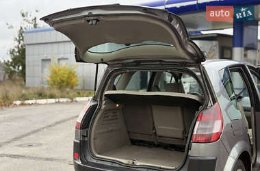 Мінівен Renault Scenic 2004 в  фото 18 Мінівен Renault Scenic 2004 в