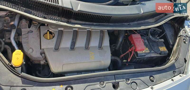 Мінівен Renault Scenic 2006 в Дніпрі фото 30 Мінівен Renault Scenic 2006 в Дніпрі