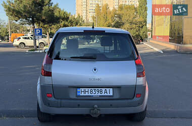 Минивэн Renault Scenic 2008 в  фото 10 Минивэн Renault Scenic 2008 в
