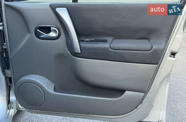 Мінівен Renault Scenic 2007 в  фото 38 Мінівен Renault Scenic 2007 в