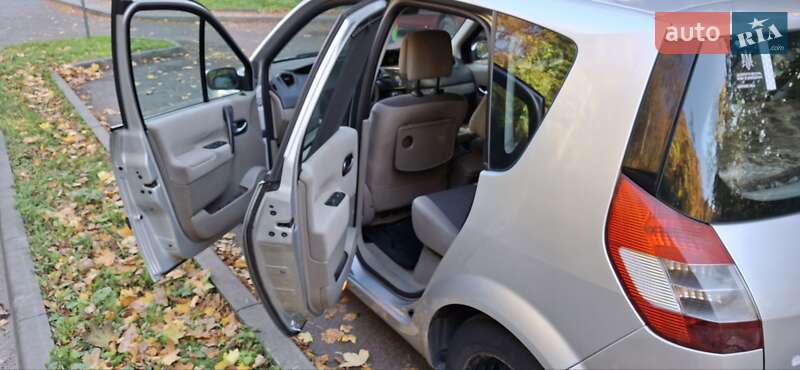 Мінівен Renault Scenic 2006 в Львові фото 4 Мінівен Renault Scenic 2006 в Львові