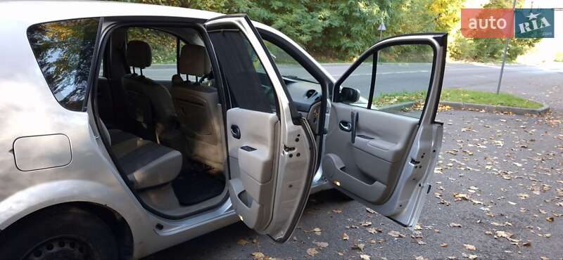 Мінівен Renault Scenic 2006 в Львові фото 18 Мінівен Renault Scenic 2006 в Львові