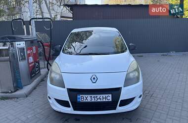Мінівен Renault Scenic 2010 в  Мінівен Renault Scenic 2010 в