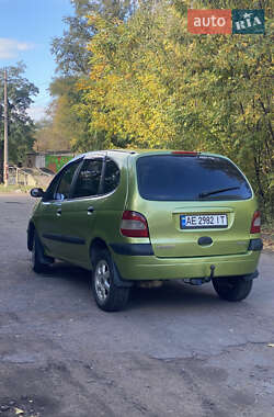 Минивэн Renault Scenic 2000 в 