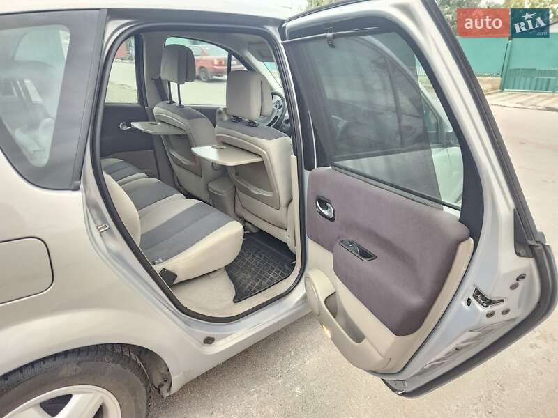 Мінівен Renault Scenic 2005 в Полтаві фото 11 Мінівен Renault Scenic 2005 в Полтаві