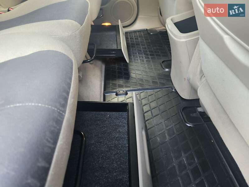 Мінівен Renault Scenic 2005 в Полтаві фото 32 Мінівен Renault Scenic 2005 в Полтаві